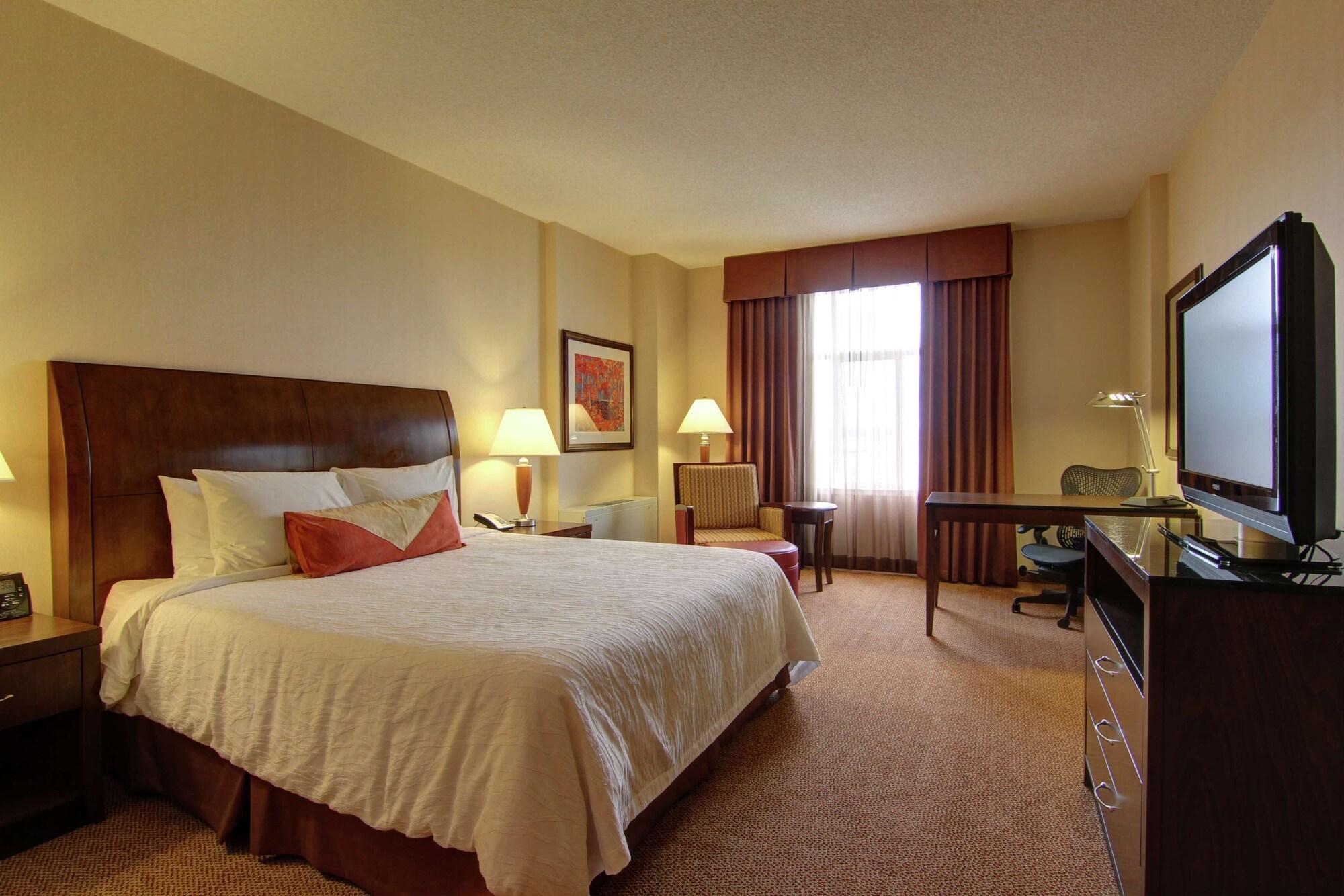 Hilton Garden Inn Calgary Airport Екстериор снимка