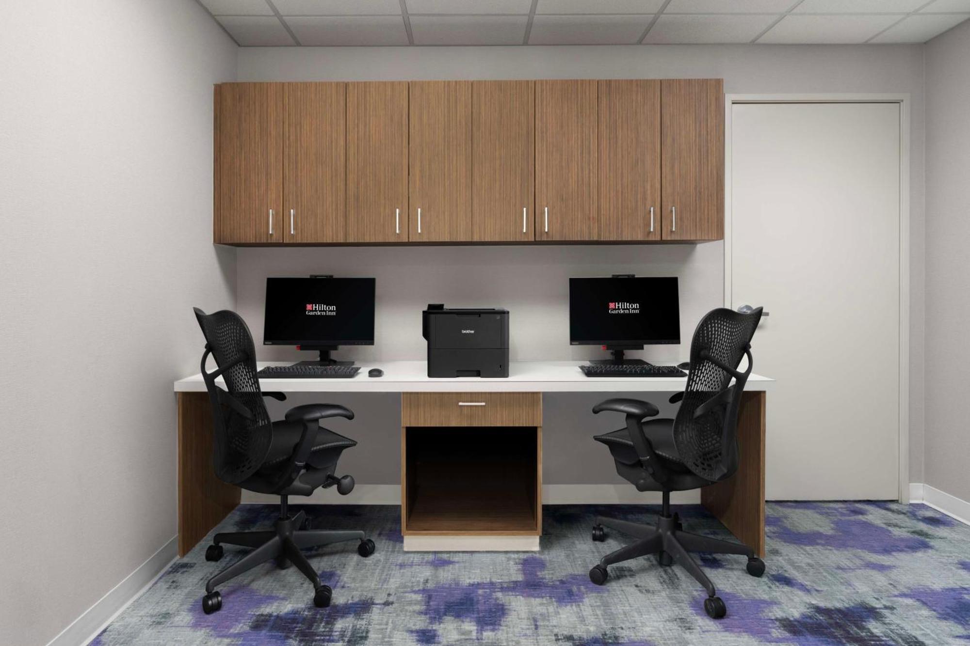 Hilton Garden Inn Calgary Airport Екстериор снимка