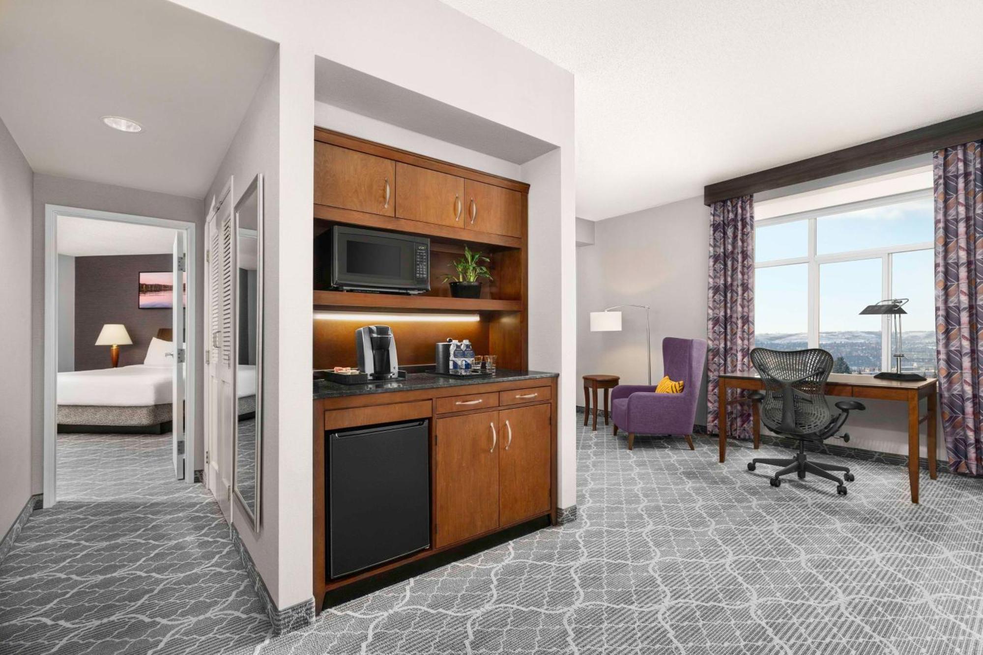 Hilton Garden Inn Calgary Airport Екстериор снимка