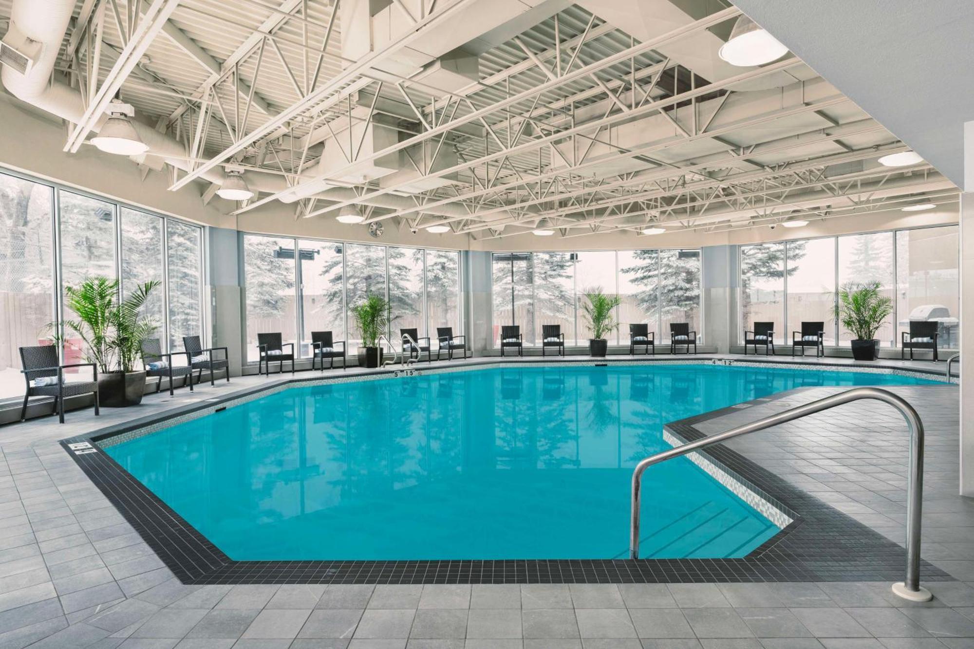 Hilton Garden Inn Calgary Airport Екстериор снимка