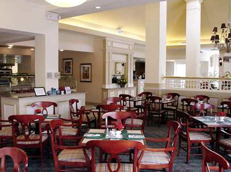 Hilton Garden Inn Calgary Airport Екстериор снимка