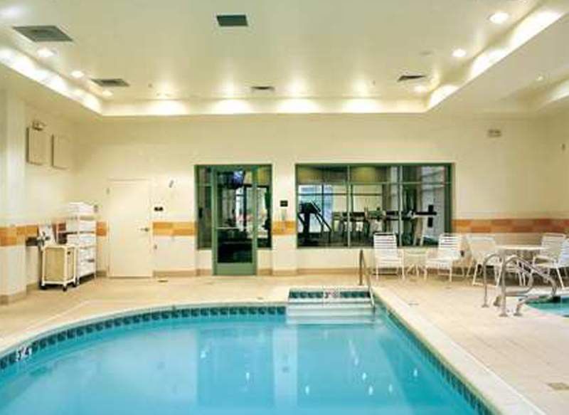 Hilton Garden Inn Calgary Airport Екстериор снимка